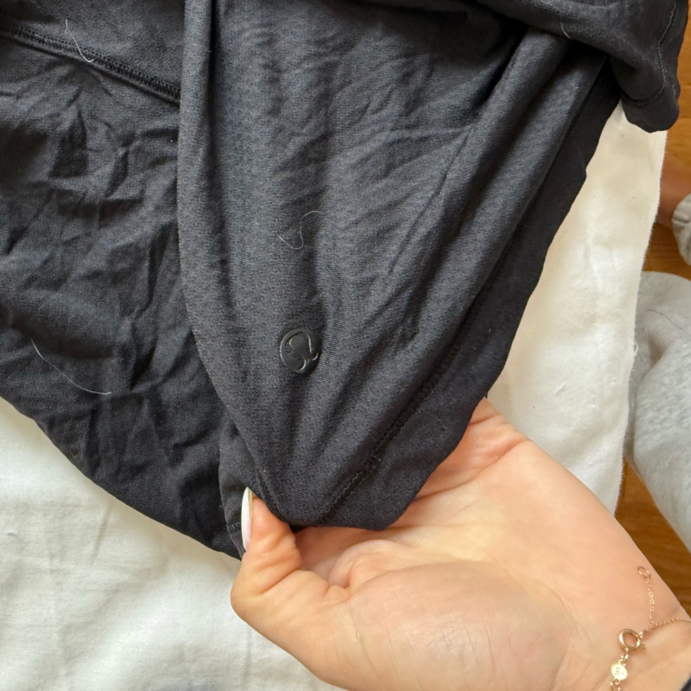 Lululemon workout top - Picture 5 of 5